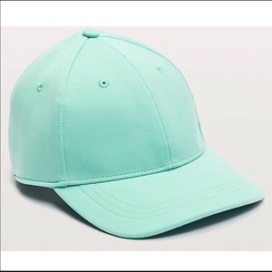 Mint/turquoise Lululemon baller hat NWT